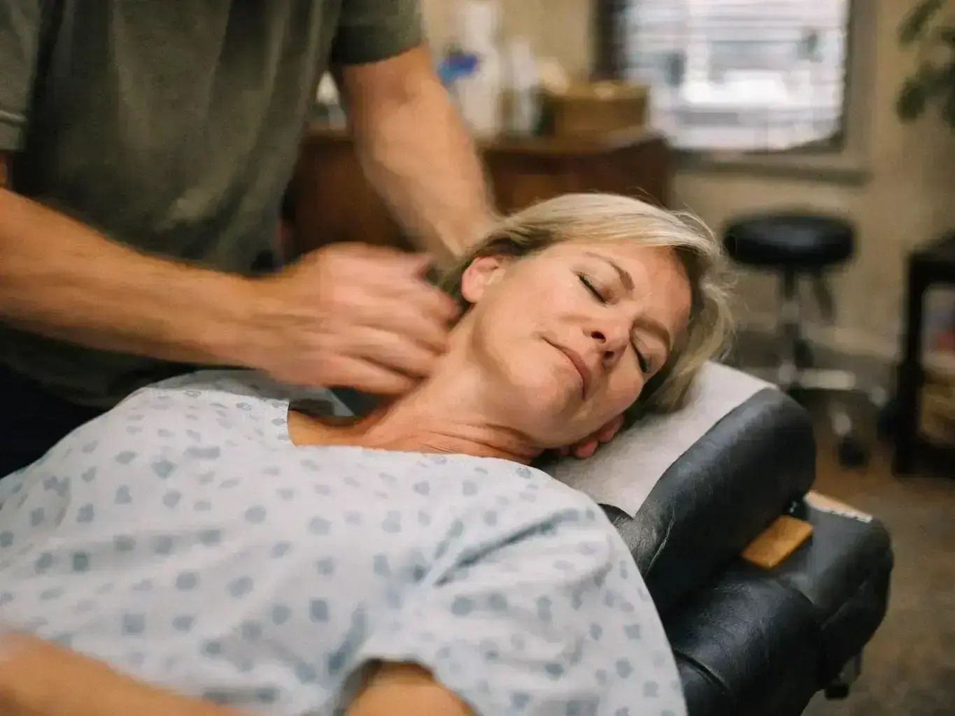 Chiropractor image 2