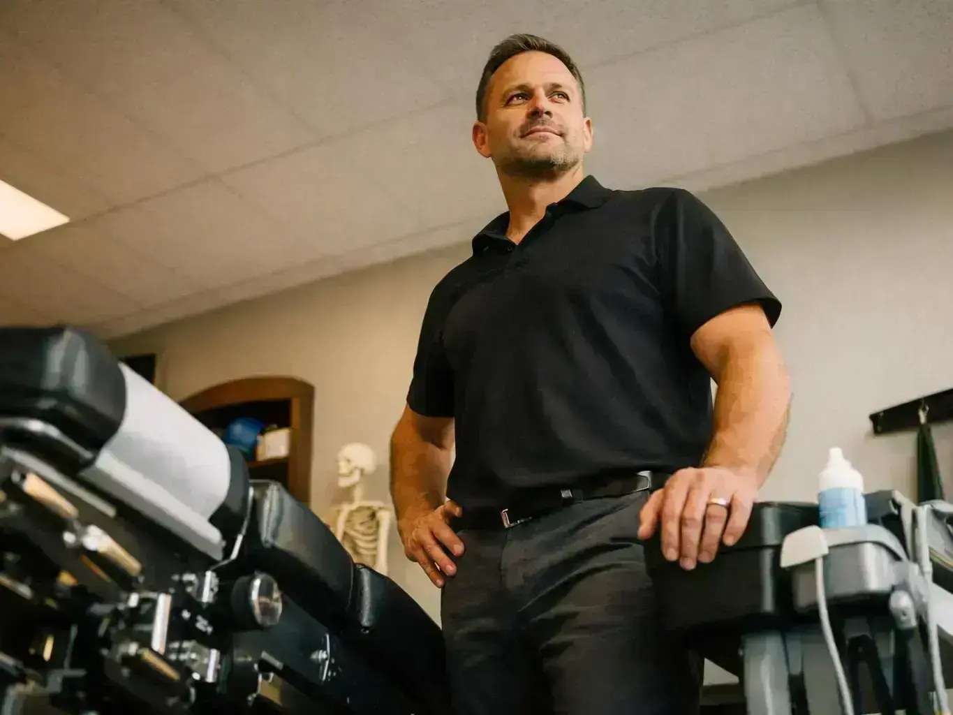 Chiropractor in Forest Park — in action